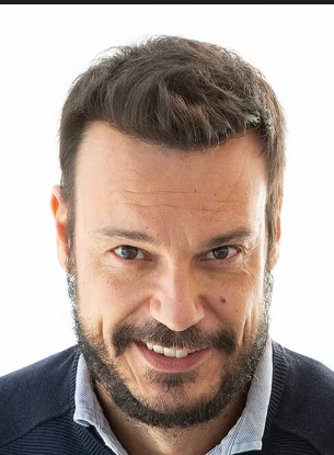 <strong>Lukas R.</strong>